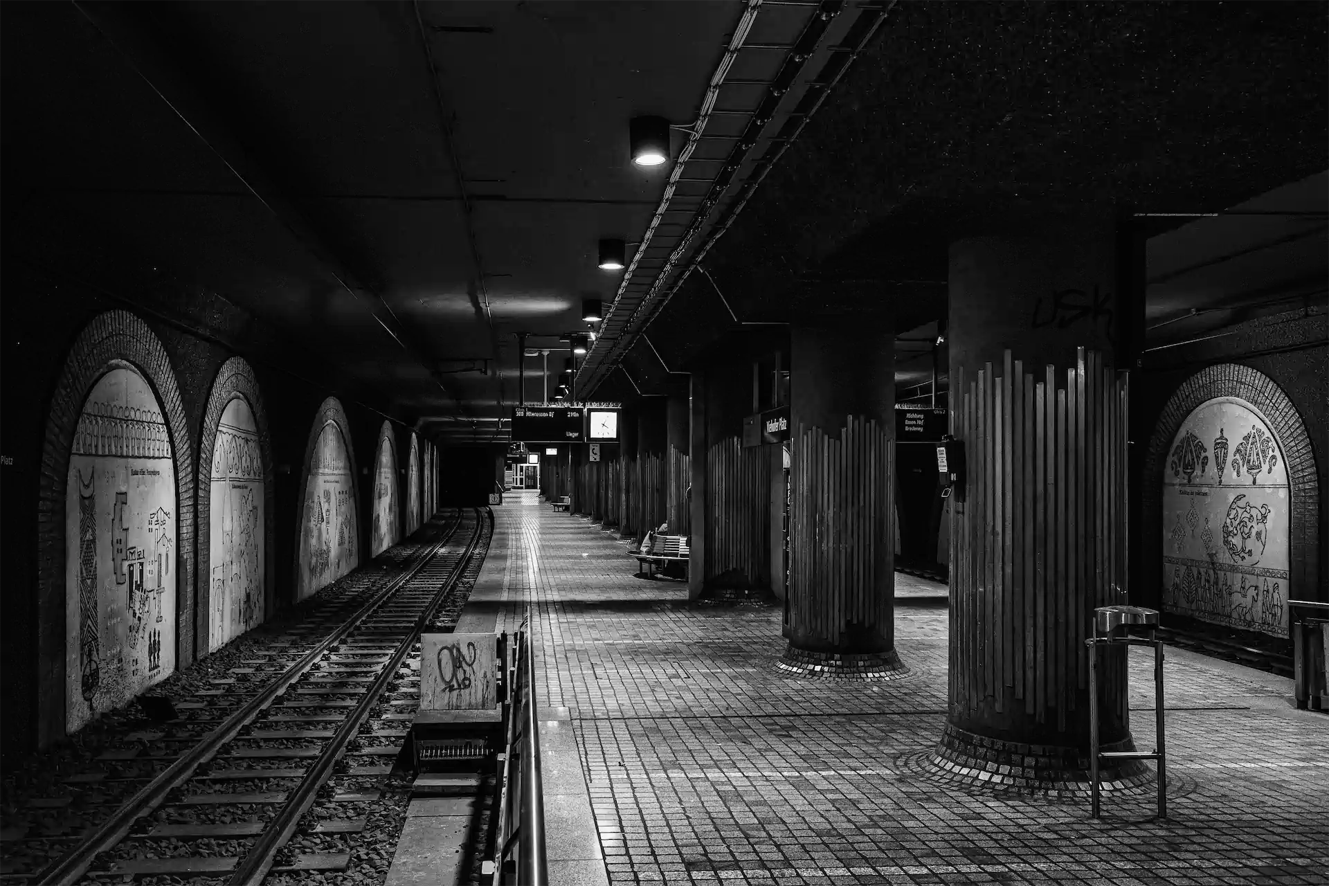 7 PetervonderForst Kälte Stadt Exhib1920