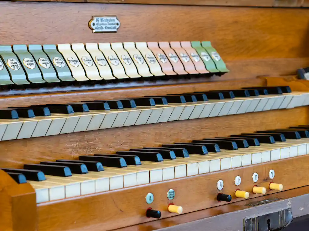 Bild 2 Bechstein Orgel In Der Evangelischen Kirche In Altenstadt, Erbaut 1770 Von Bechstein Orgelbau Anstalt, Groß Umstadt Hessen Exhib