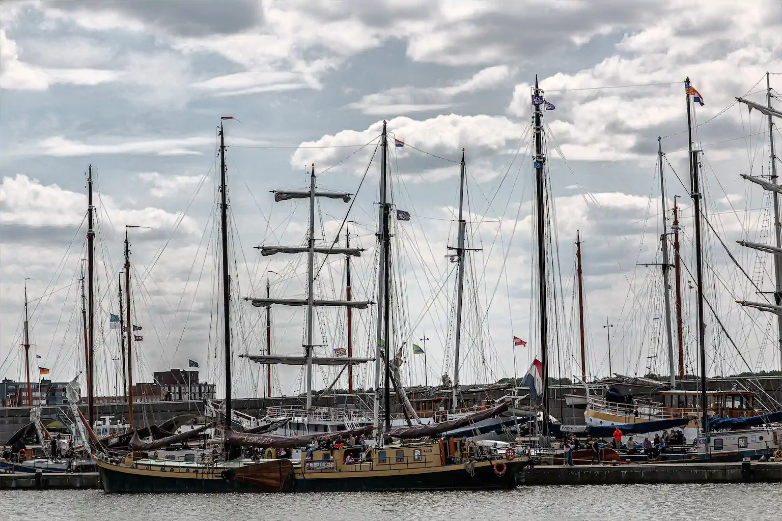 3 Vera Wiehe Batavia Yachthaven Histor. Segler Lelystad Erbe 1024h 30