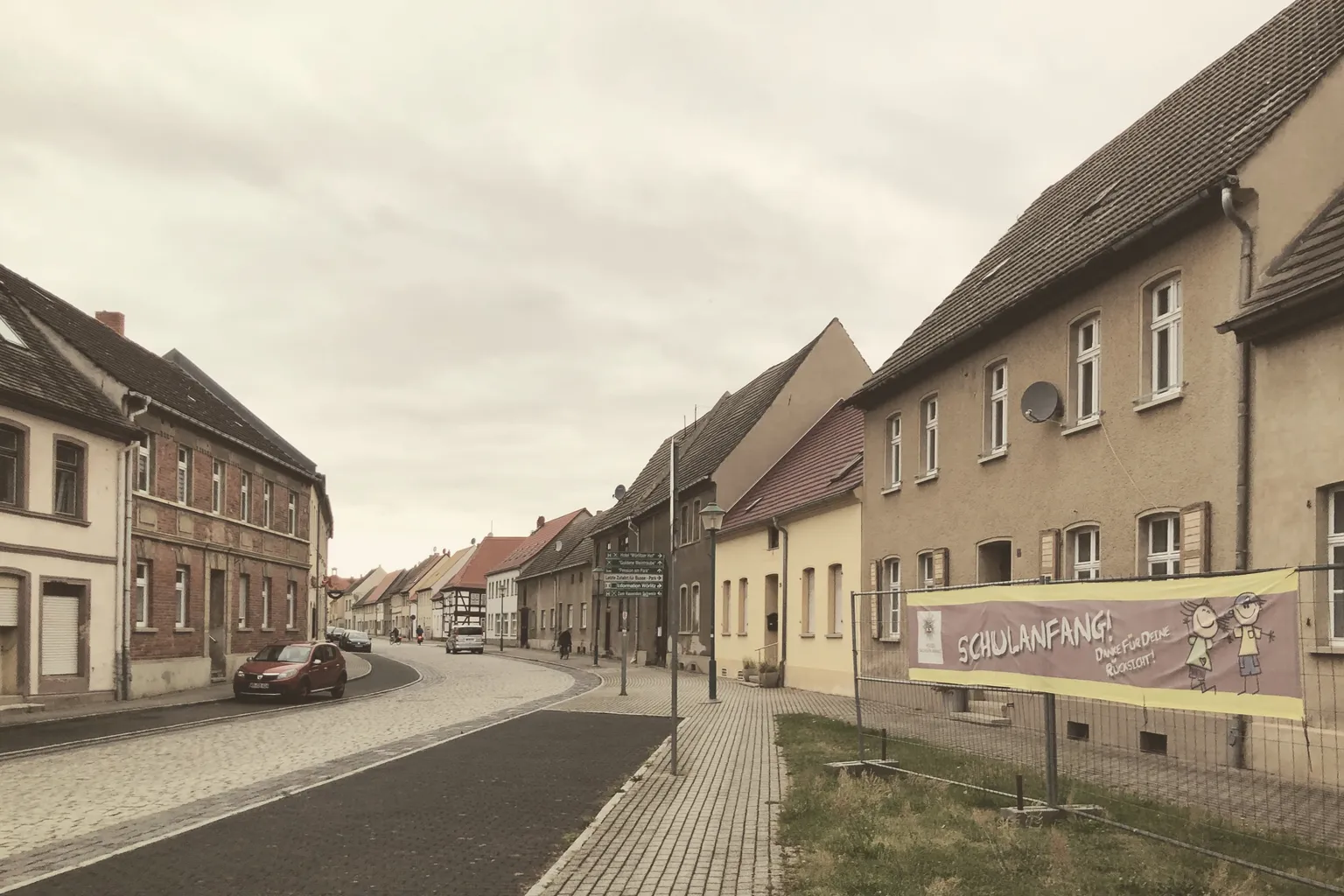 2 Küc Fremd Im Osten Almut Kückelhaus Ergebnis