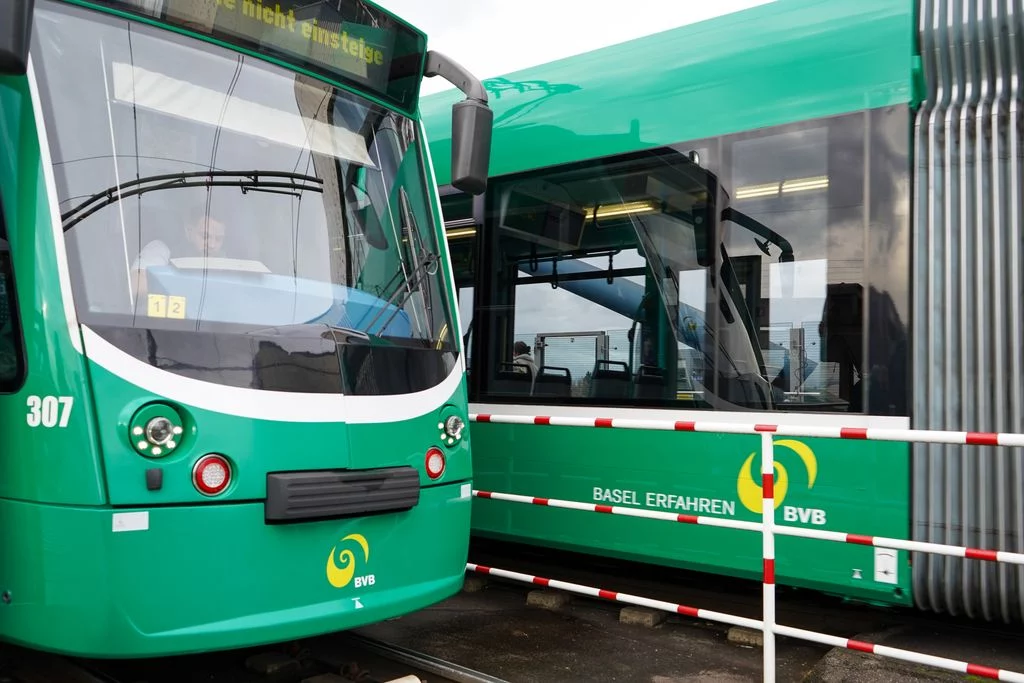 6 Anne Klein Grenze Kleiner Grenzverkehr Anne Klein Ergebnis